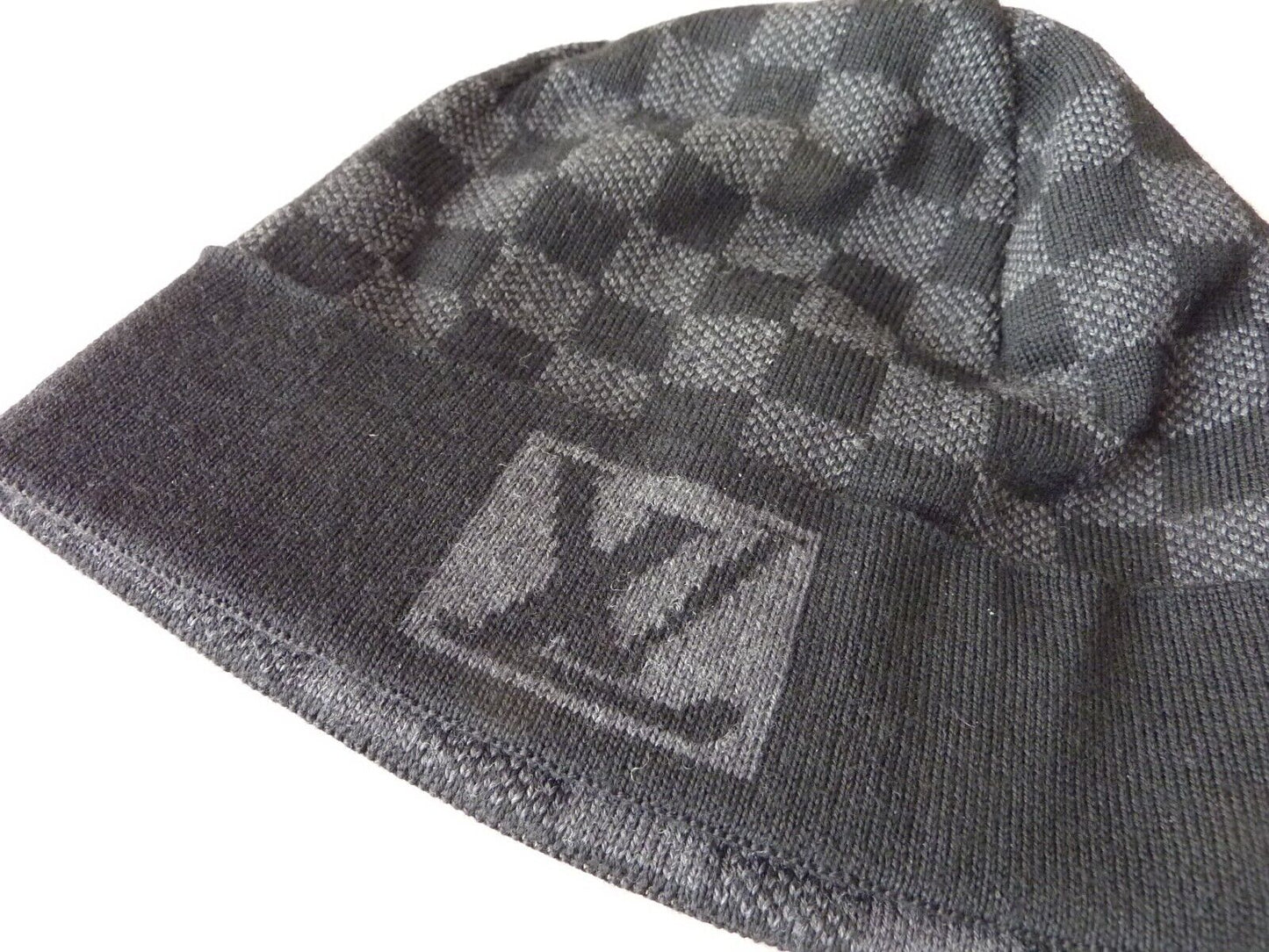 Louis Vuitton Beanie Black Damier