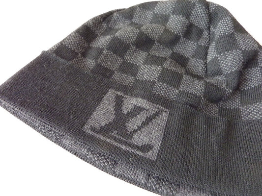 Louis Vuitton Beanie Black Damier